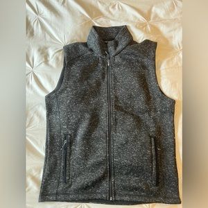 NWOT Men’s Port Authority ‘Better Sweater’ fleece vest. Gray space-dye.